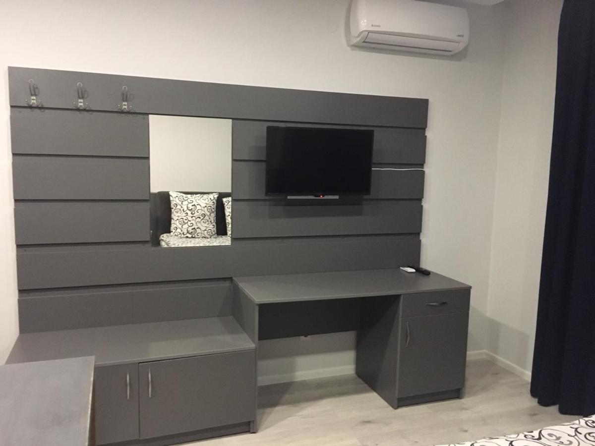 Centre In Uzhgorod Apartment Bagian luar foto